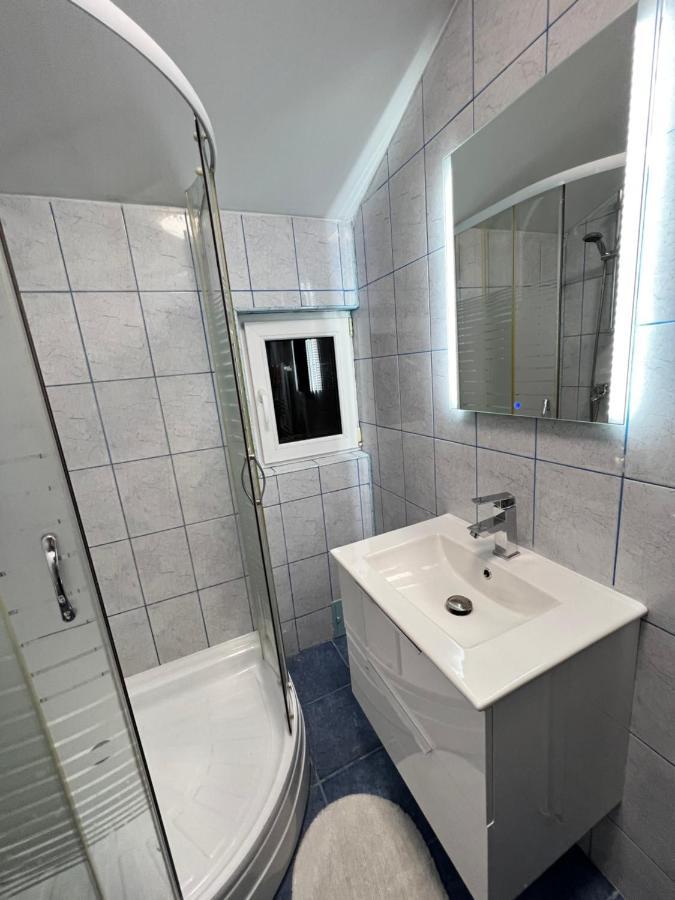 Ndl Downtown Apartment Cluj Napoca Bagian luar foto